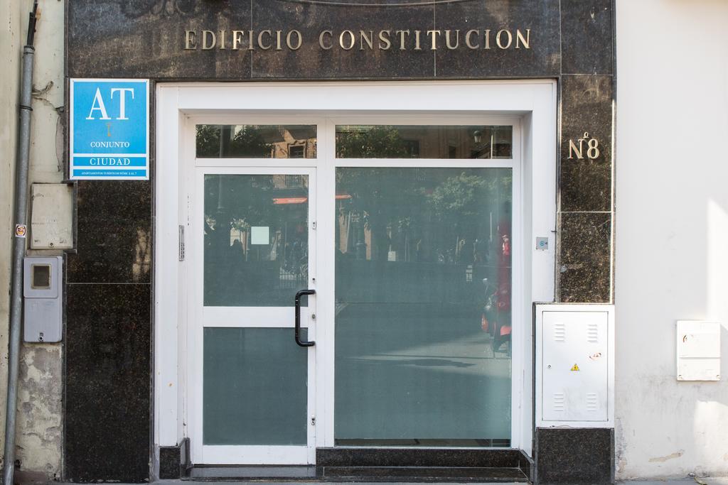 Apartamentos Edificio Constitucion إشبيلية الغرفة الصورة