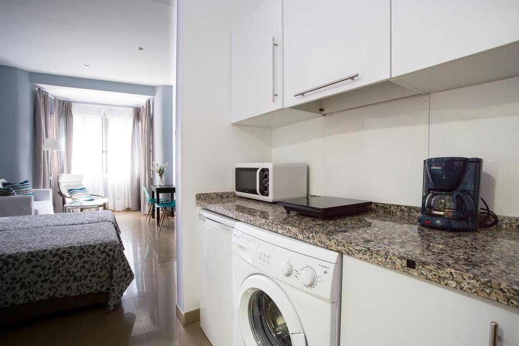 Apartamentos Edificio Constitucion إشبيلية الغرفة الصورة