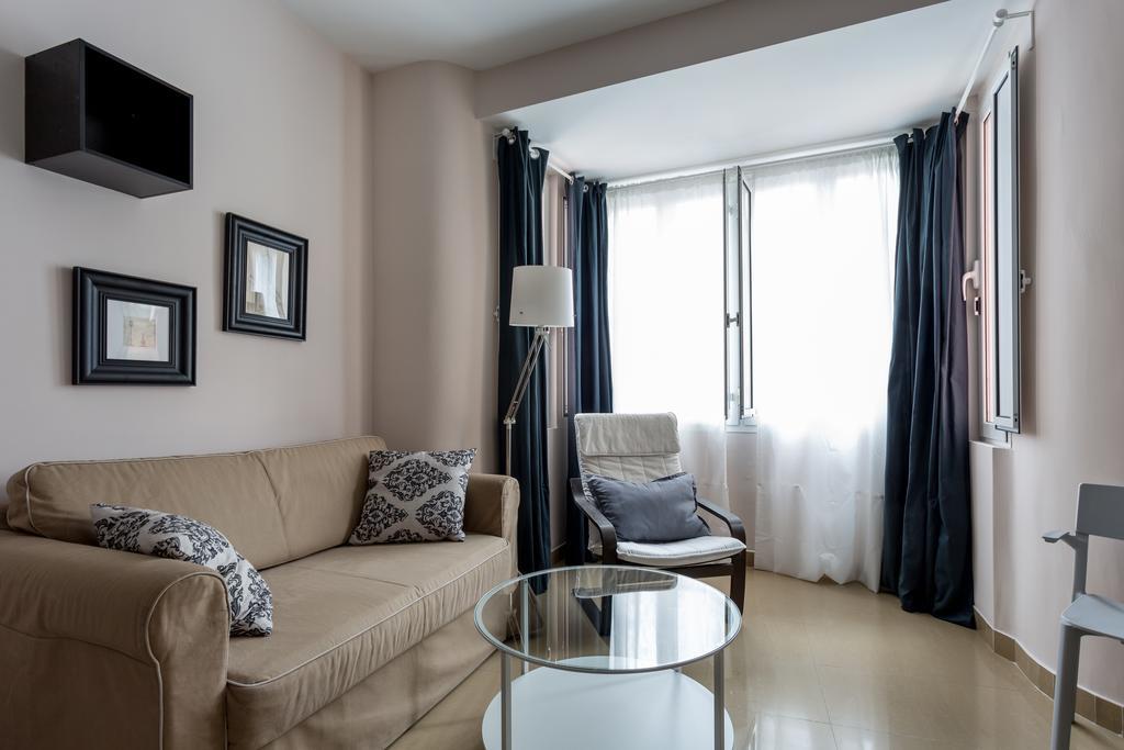 Apartamentos Edificio Constitucion إشبيلية المظهر الخارجي الصورة